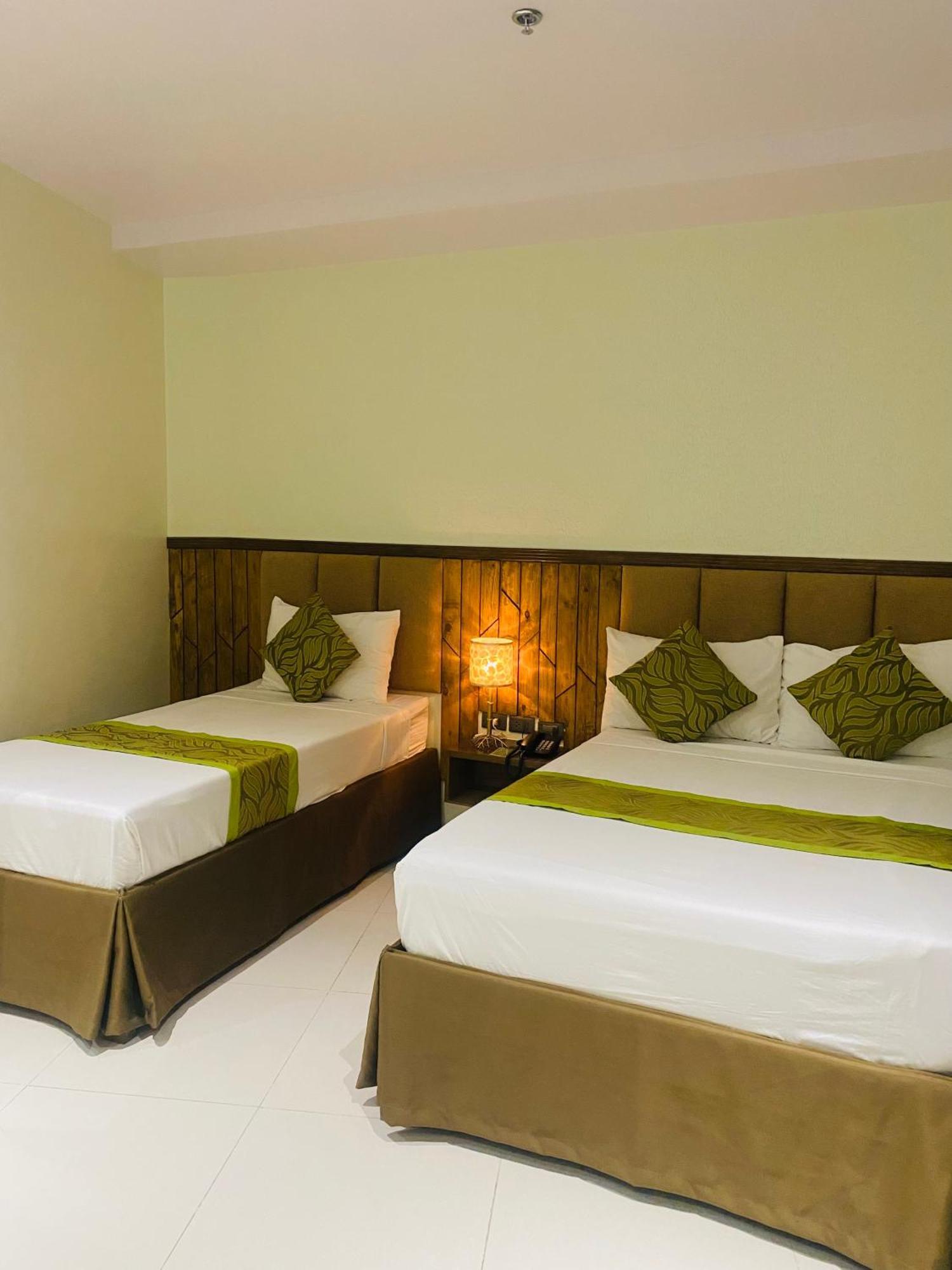 Maxi Hotel And Event Center Tagbilaran Dış mekan fotoğraf