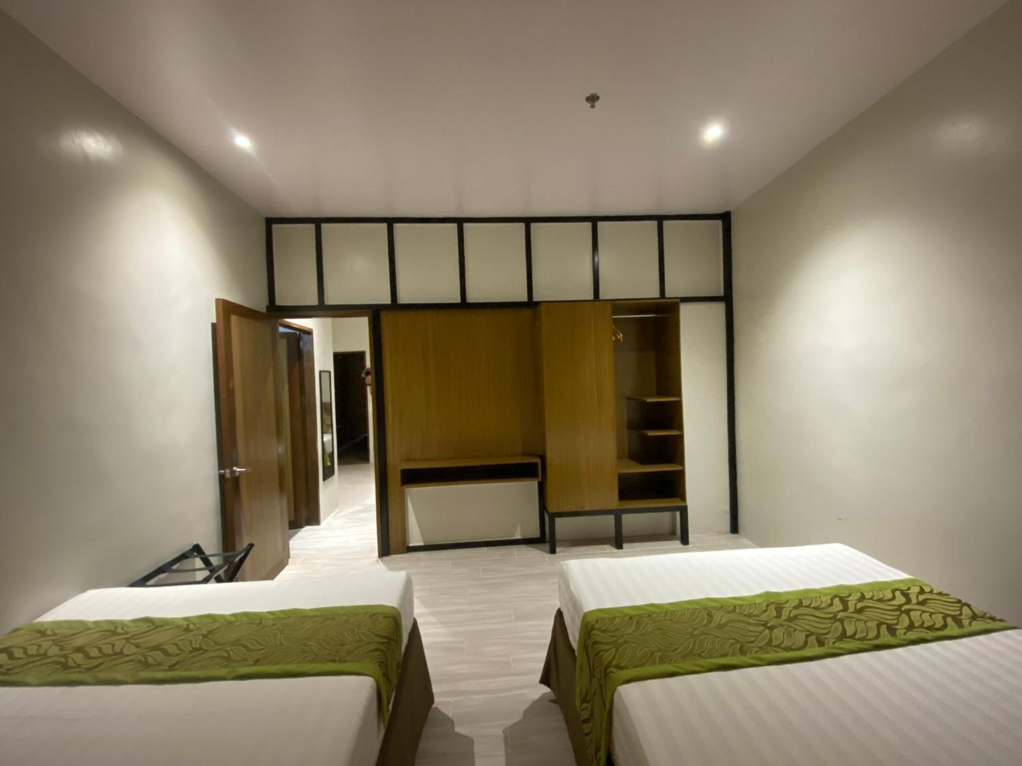 Maxi Hotel And Event Center Tagbilaran Dış mekan fotoğraf