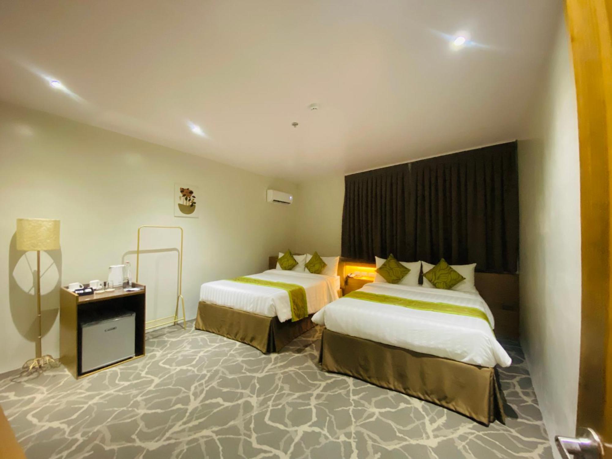 Maxi Hotel And Event Center Tagbilaran Dış mekan fotoğraf